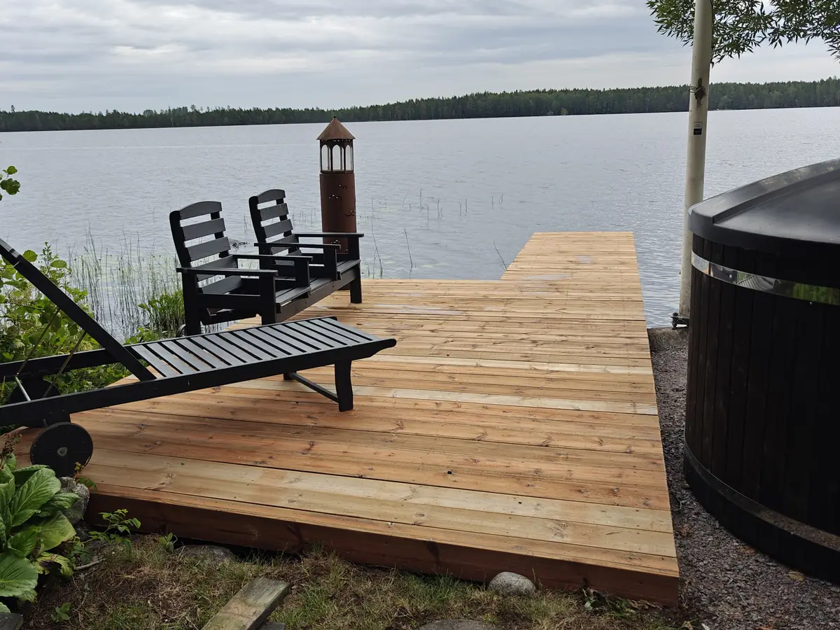 Laiturin uusi kansilaudoitus, Mäntsälä