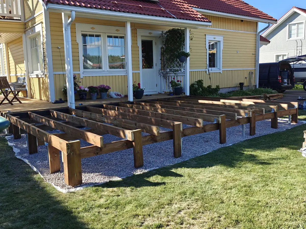 Omakotitalon terassin runko, Nummela